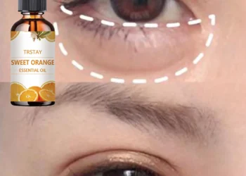 Top Moisturizing Eye Oil to Reduce Puffiness and Brighten Dark Circles Naturally